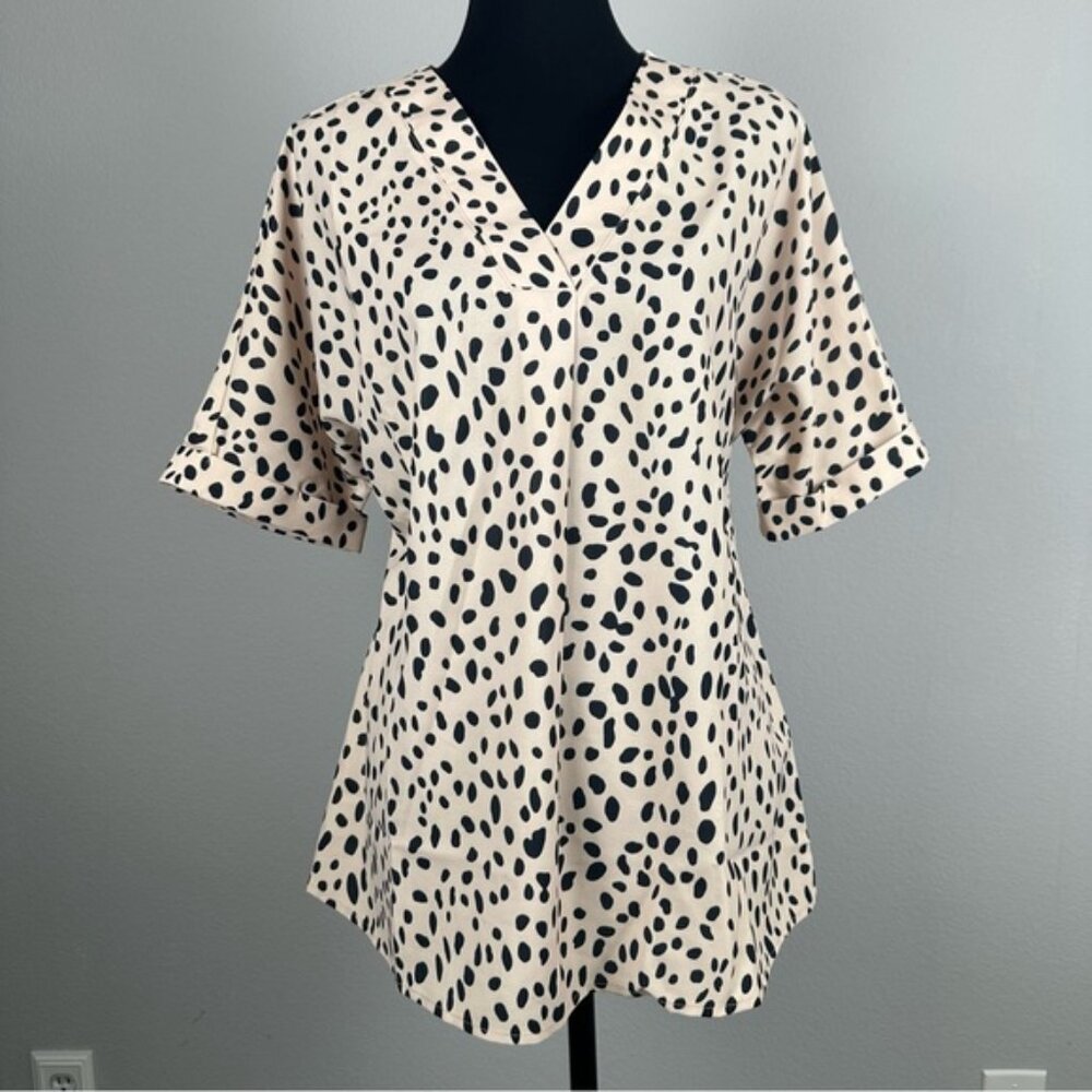 Animal Print Spot Print Short Sleeve V-Neck Pullover Blouse Womens Size Small